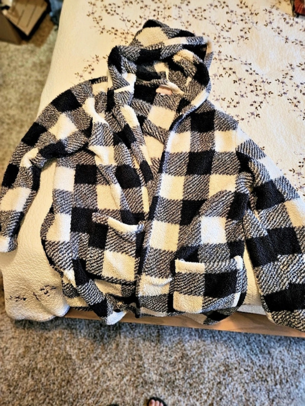 By Bershka Checkered Hooded Jacket in Black & White Size Large Like New
